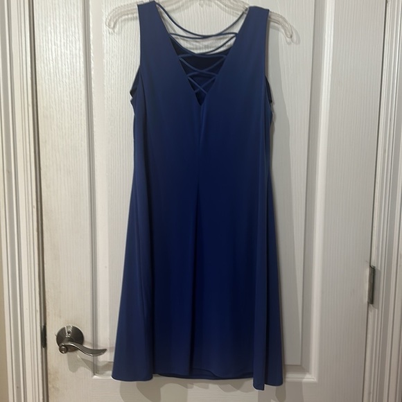Jessica H size 6 royal blue sleeveless dress, with crisscross detailing  NWOT - Picture 2 of 4